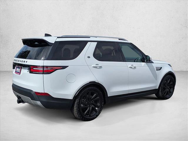 Used 2017 Land Rover Discovery HSE image 5