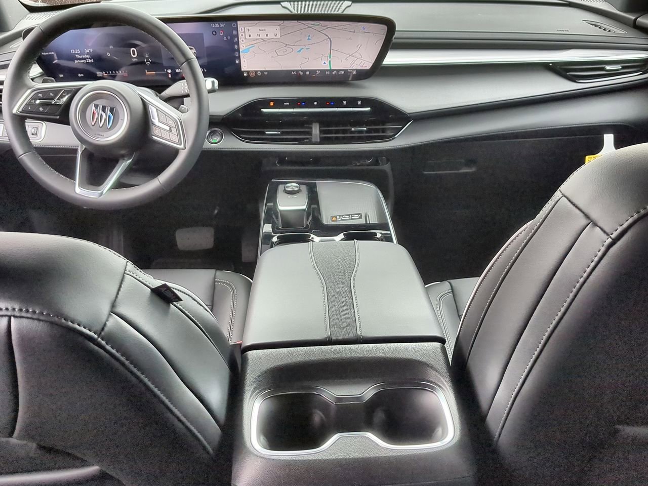 Used 2025 Buick Enclave Preferred w/ Power Package image 20