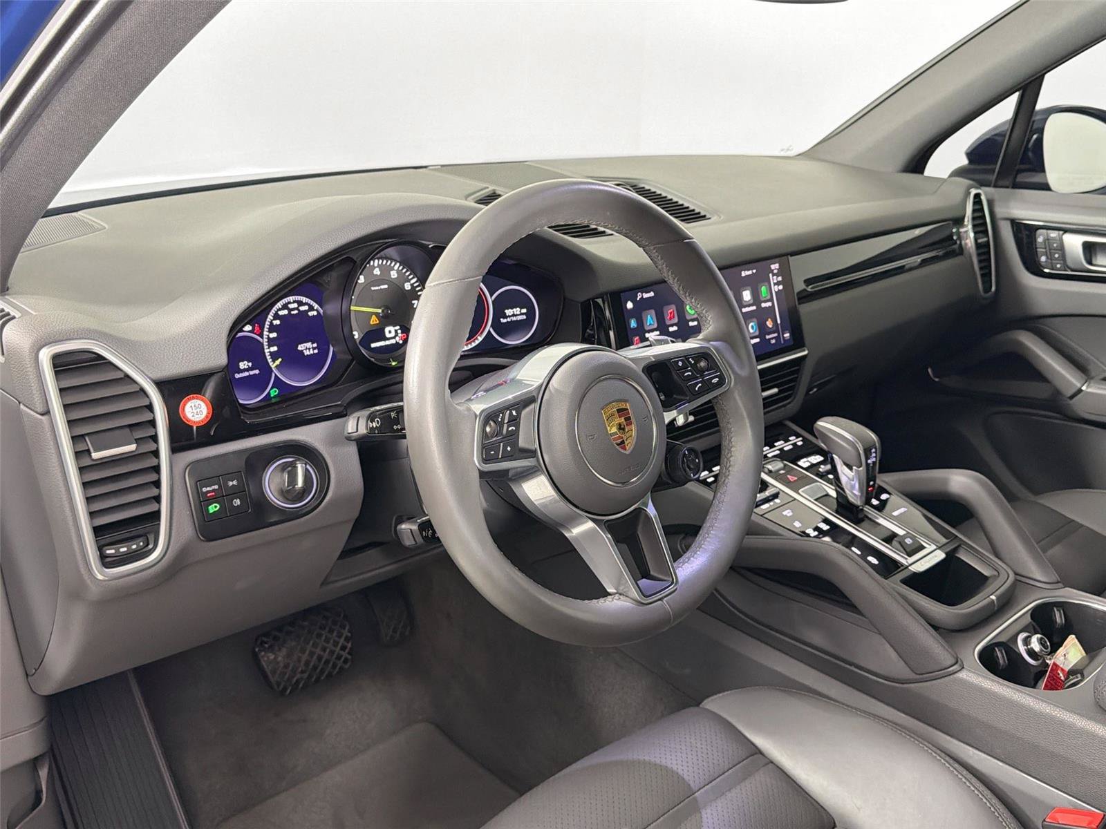 Certified 2022 Porsche Cayenne E-Hybrid AWD/4WD image 4