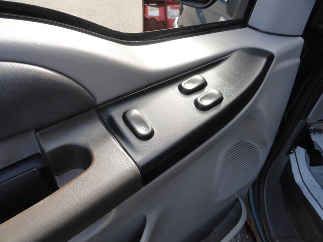 Used 1999 Ford F250 XLT AWD/4WD image 14