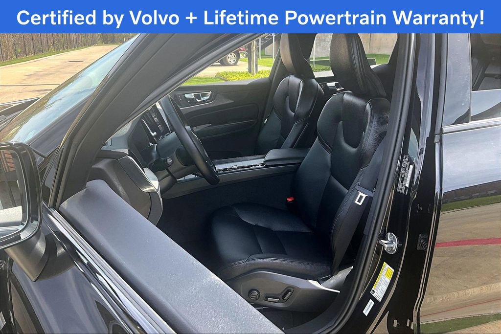 Used 2025 Volvo XC60 B5 Plus image 32