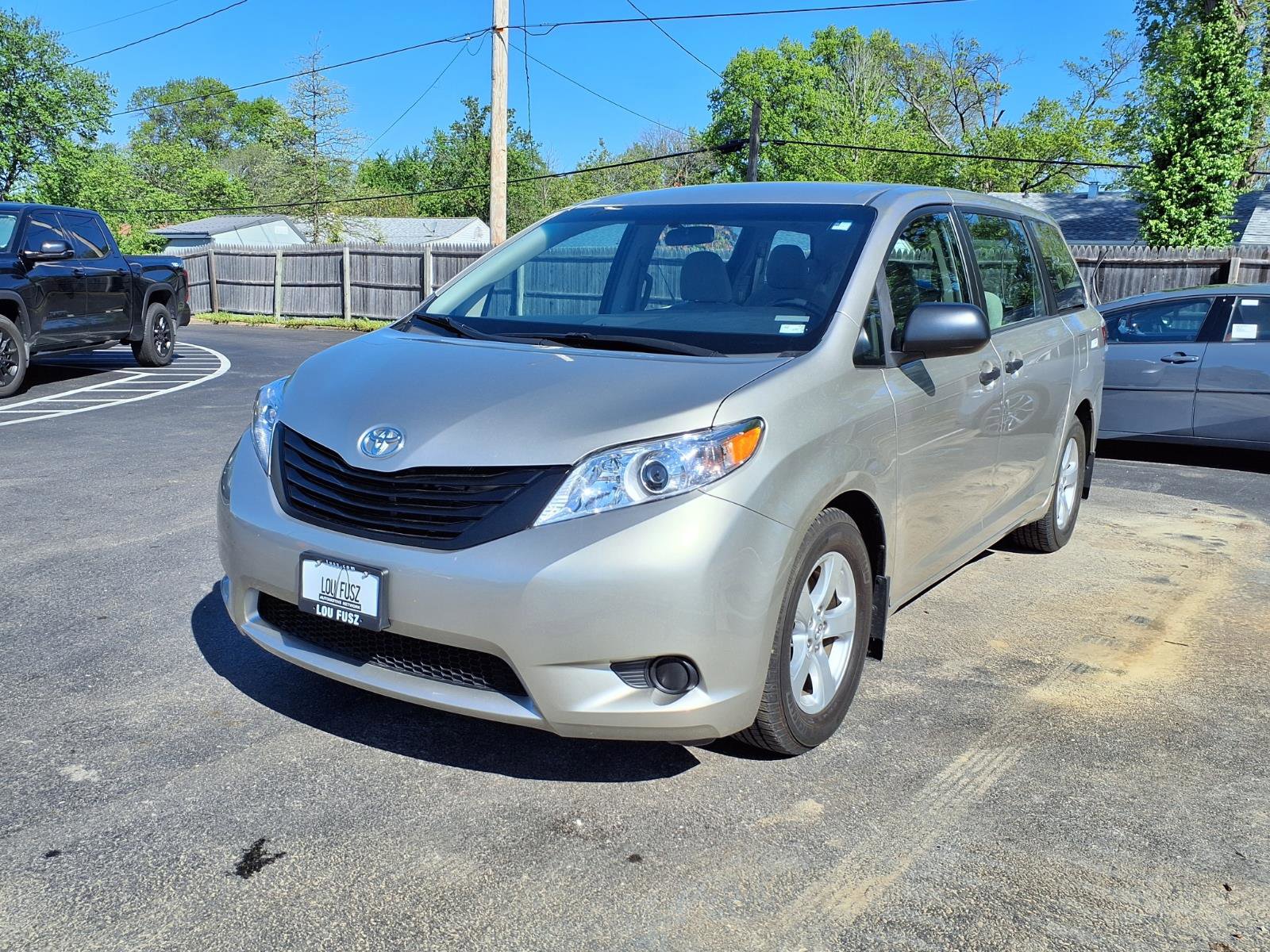 Used 2017 Toyota Sienna L FWD image 29