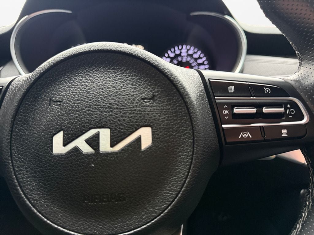 Certified 2022 Kia Stinger GT-Line AWD/4WD image 26