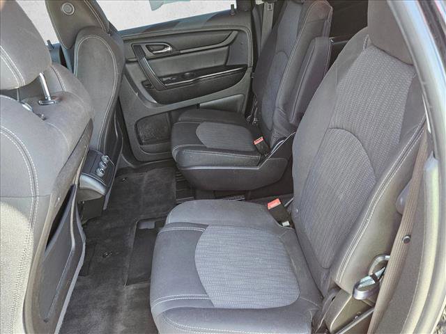 Used 2017 Chevrolet Traverse LT w/ Style and Technology Package image 18