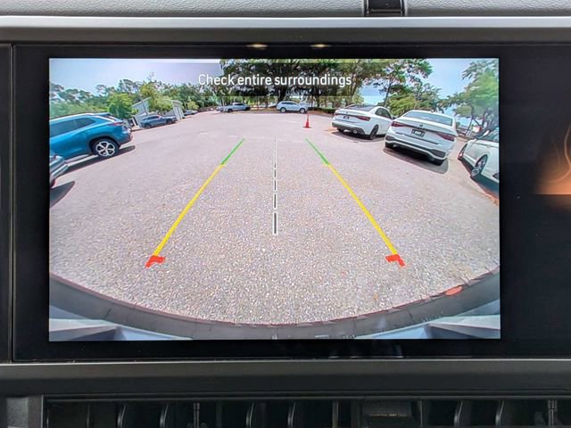 Used 2025 Jeep Wrangler Unlimited Sahara AWD/4WD image 23