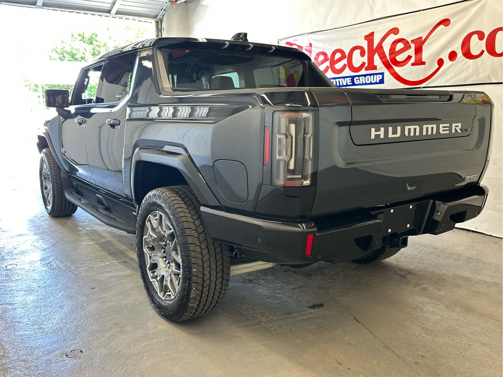 New 2026 GMC Hummer EV 4x4 Crew Cab image 12