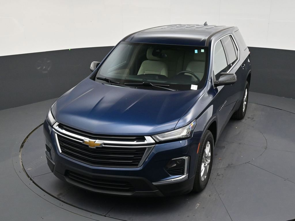 Used 2023 Chevrolet Traverse LS FWD image 19