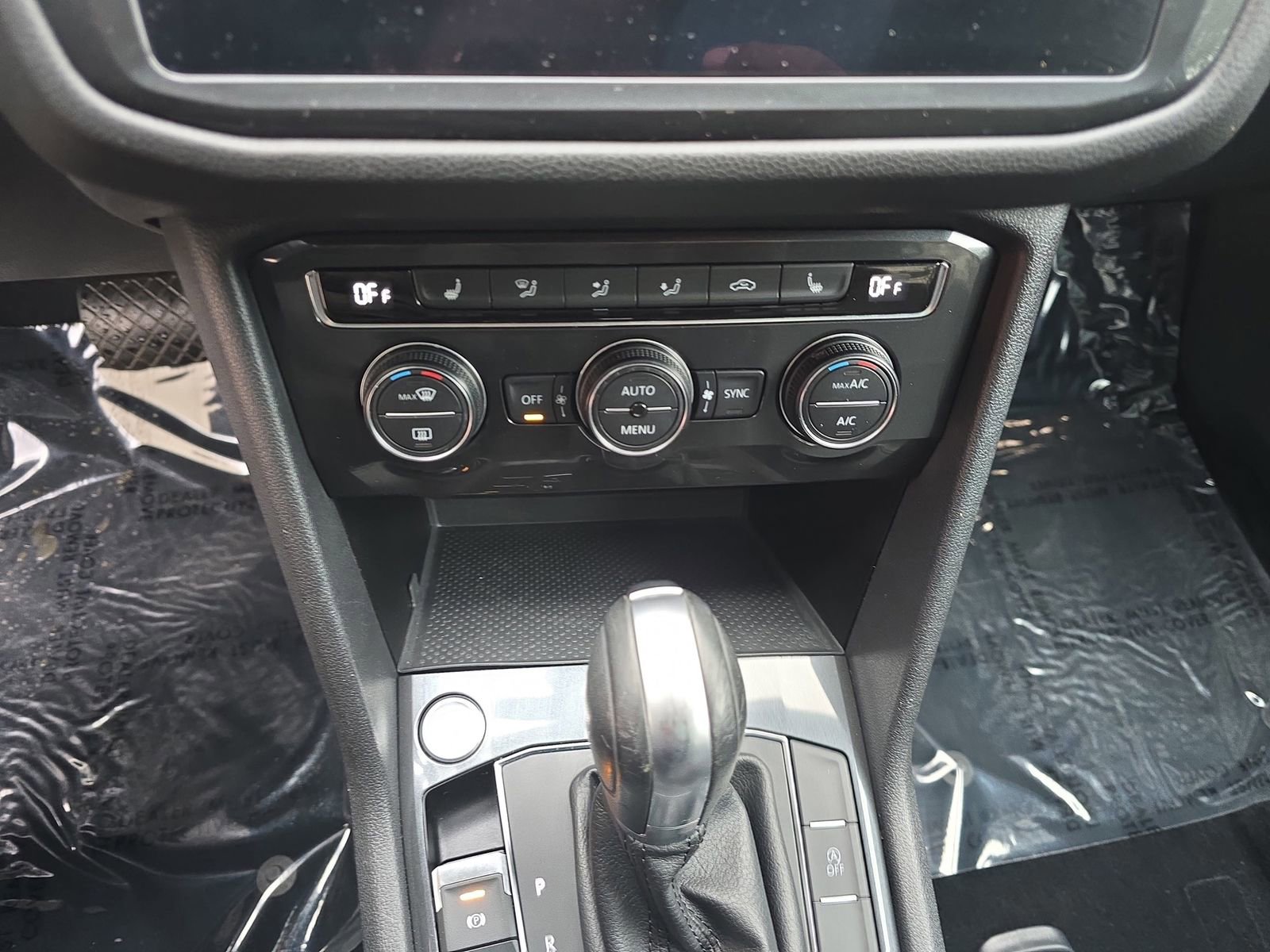 Used 2018 Volkswagen Tiguan SEL image 31