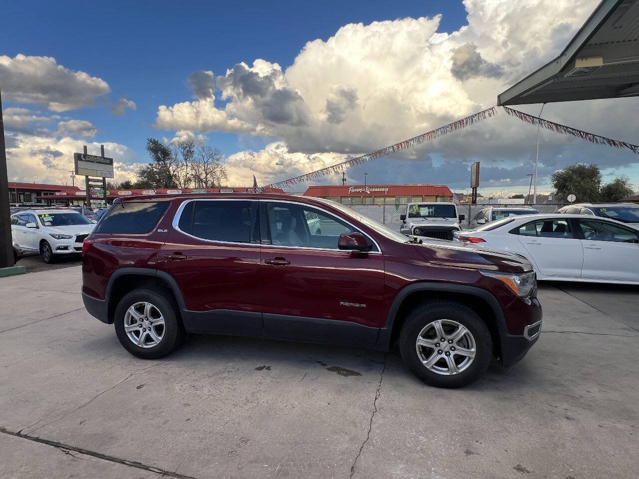 Used 2017 GMC Acadia SLE w/ LPO, Floor Liner Package AWD/4WD image 23