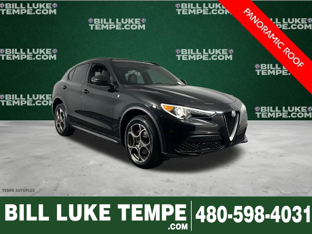 Used 2022 Alfa Romeo Stelvio Ti image 1