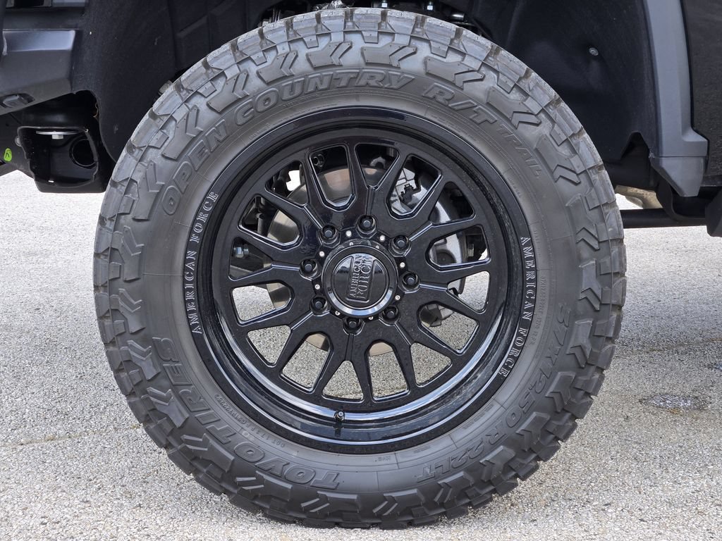 Used 2025 Chevrolet Silverado 3500 High Country w/ High Country Premium Package AWD/4WD image 13