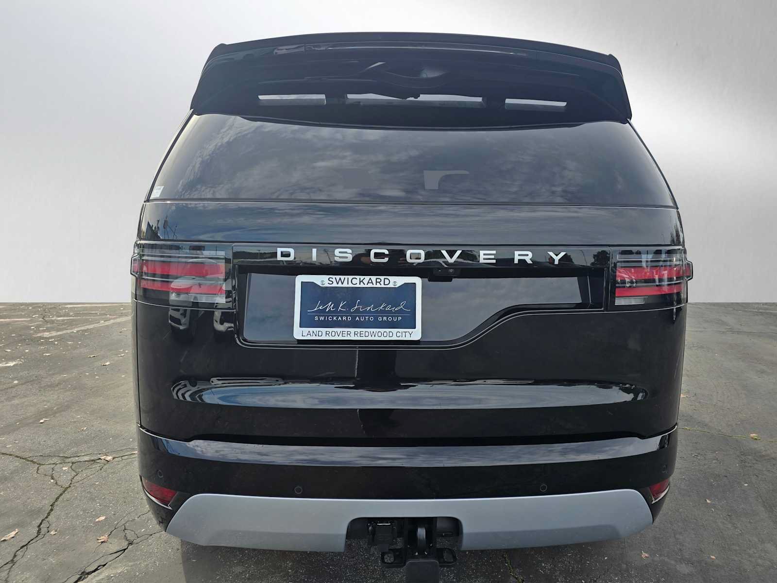 New 2026 Land Rover Discovery Limited Edition AWD/4WD image 4