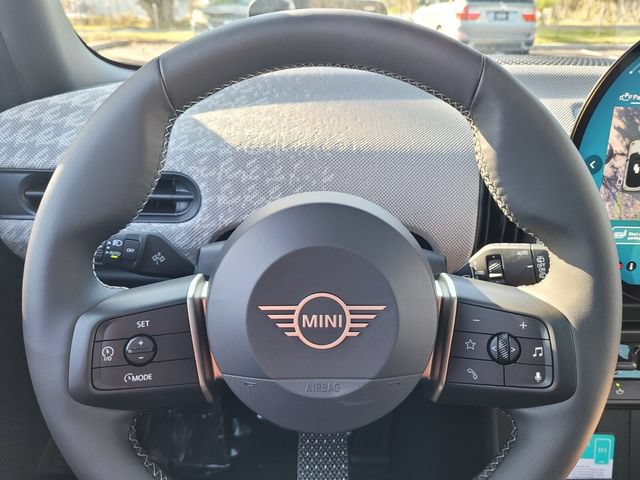 New 2026 MINI Cooper 4-Door Hardtop FWD image 25