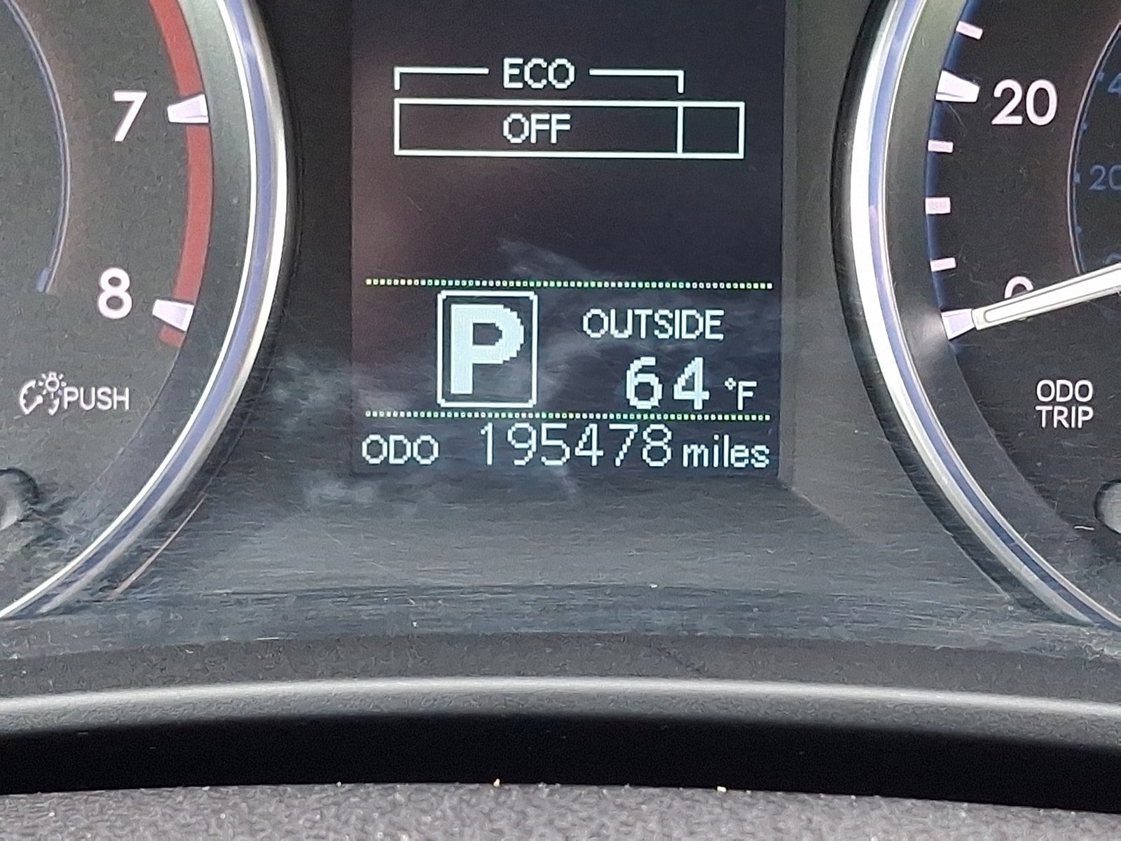 Used 2016 Toyota Highlander LE AWD/4WD image 19
