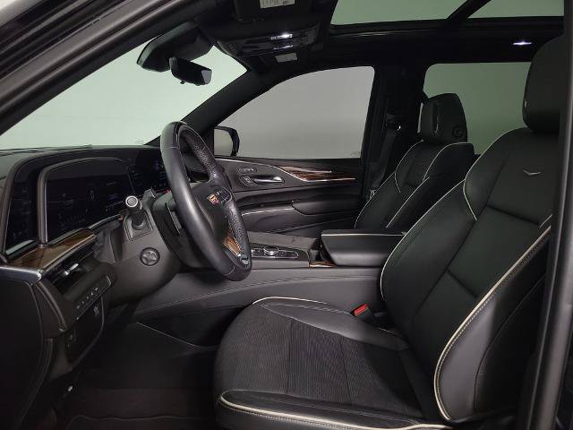 Used 2023 Cadillac Escalade ESV Premium Luxury AWD/4WD image 17