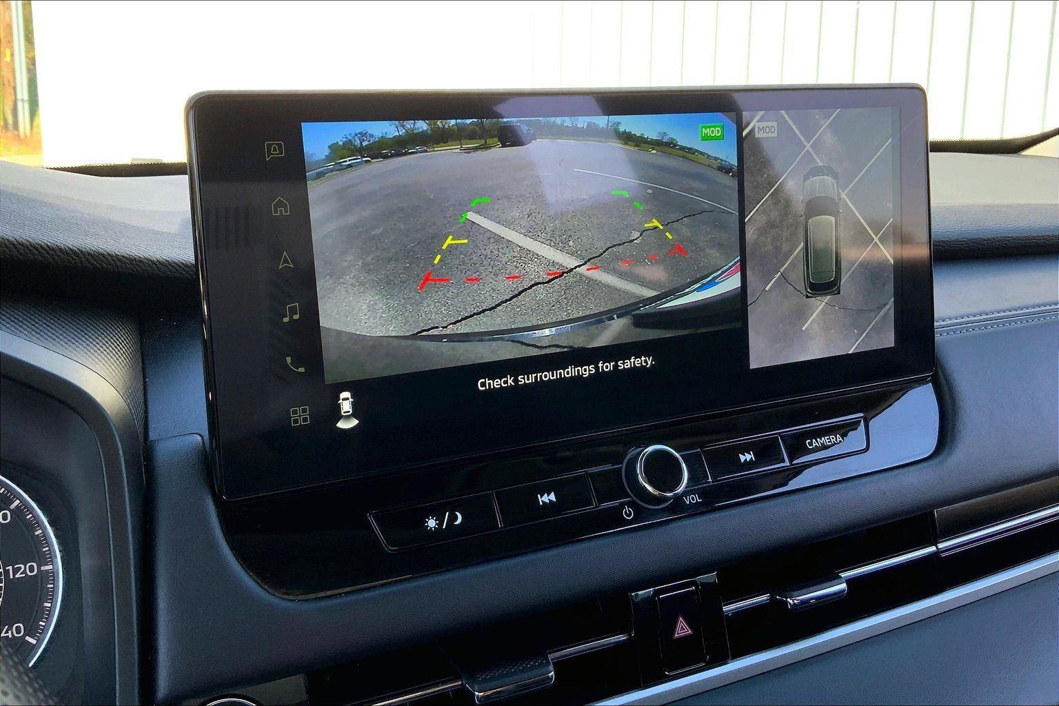 Used 2025 Mitsubishi Outlander SE image 20