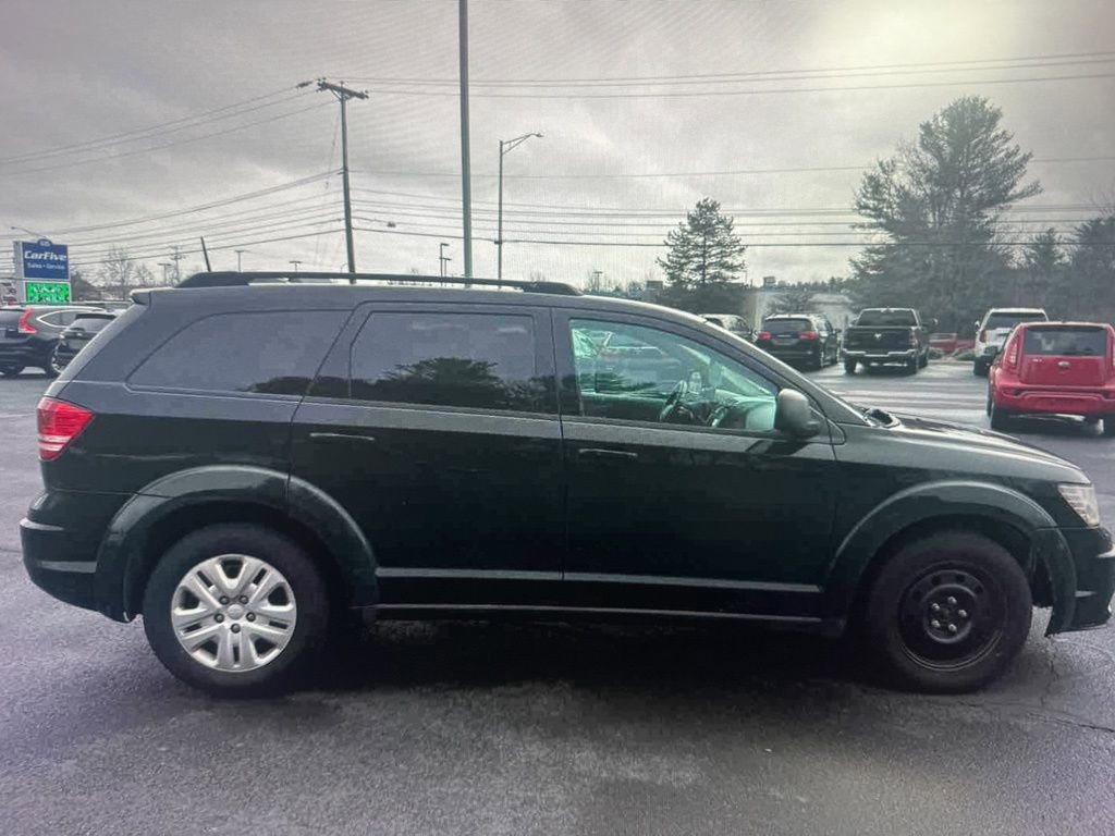 Used 2019 Dodge Journey SE image 4