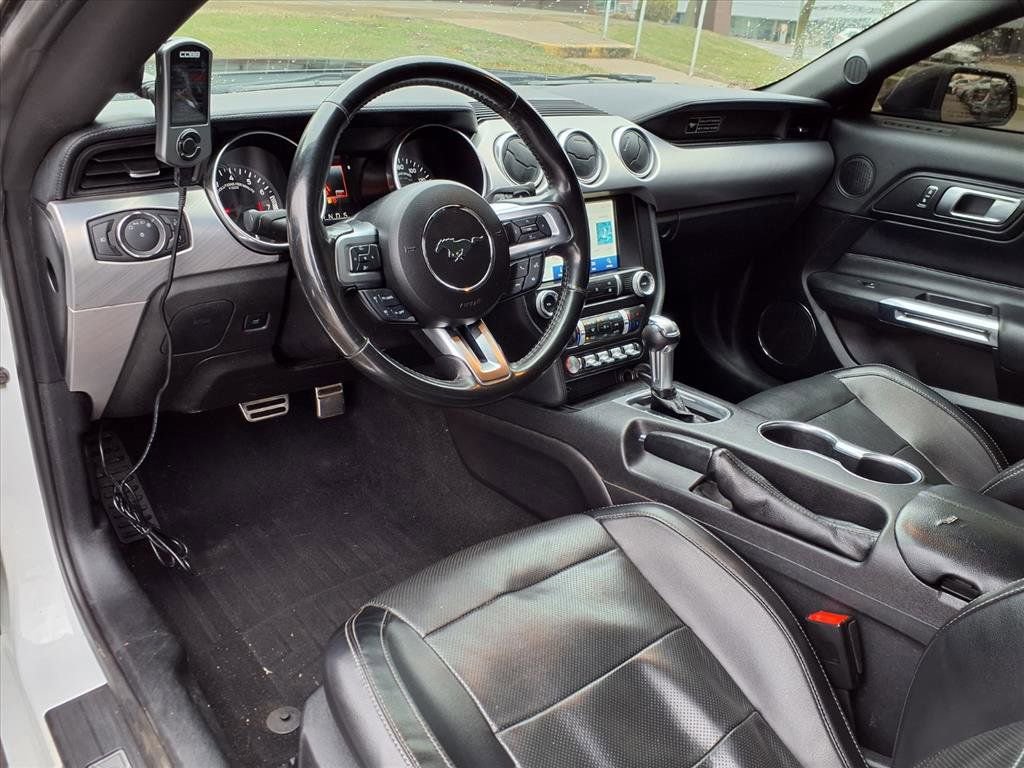 Used 2020 Ford Mustang Premium image 11
