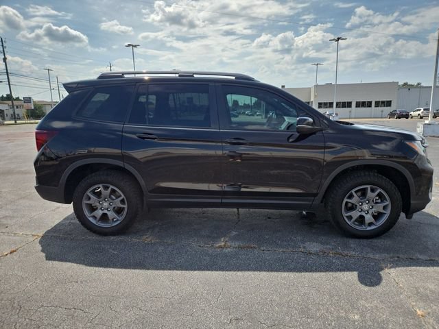 Used 2025 Honda Passport TrailSport image 9