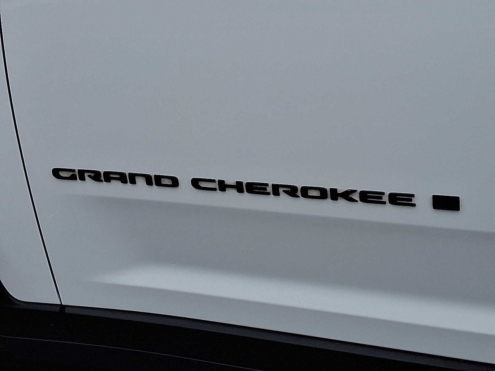 Used 2023 Jeep Grand Cherokee Altitude image 30