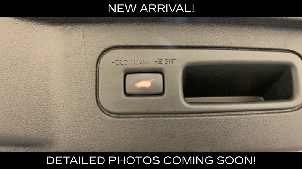 Used 2025 Honda Pilot Elite image 22