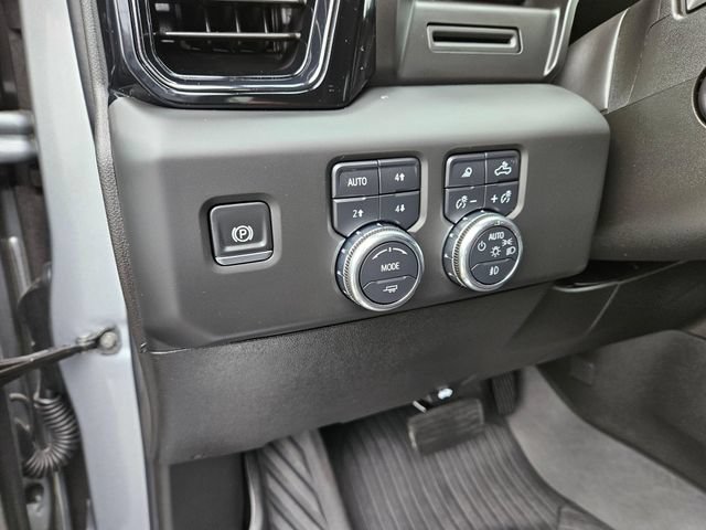 Used 2025 GMC Sierra 1500 AT4 w/ AT4 Premium Package AWD/4WD image 27