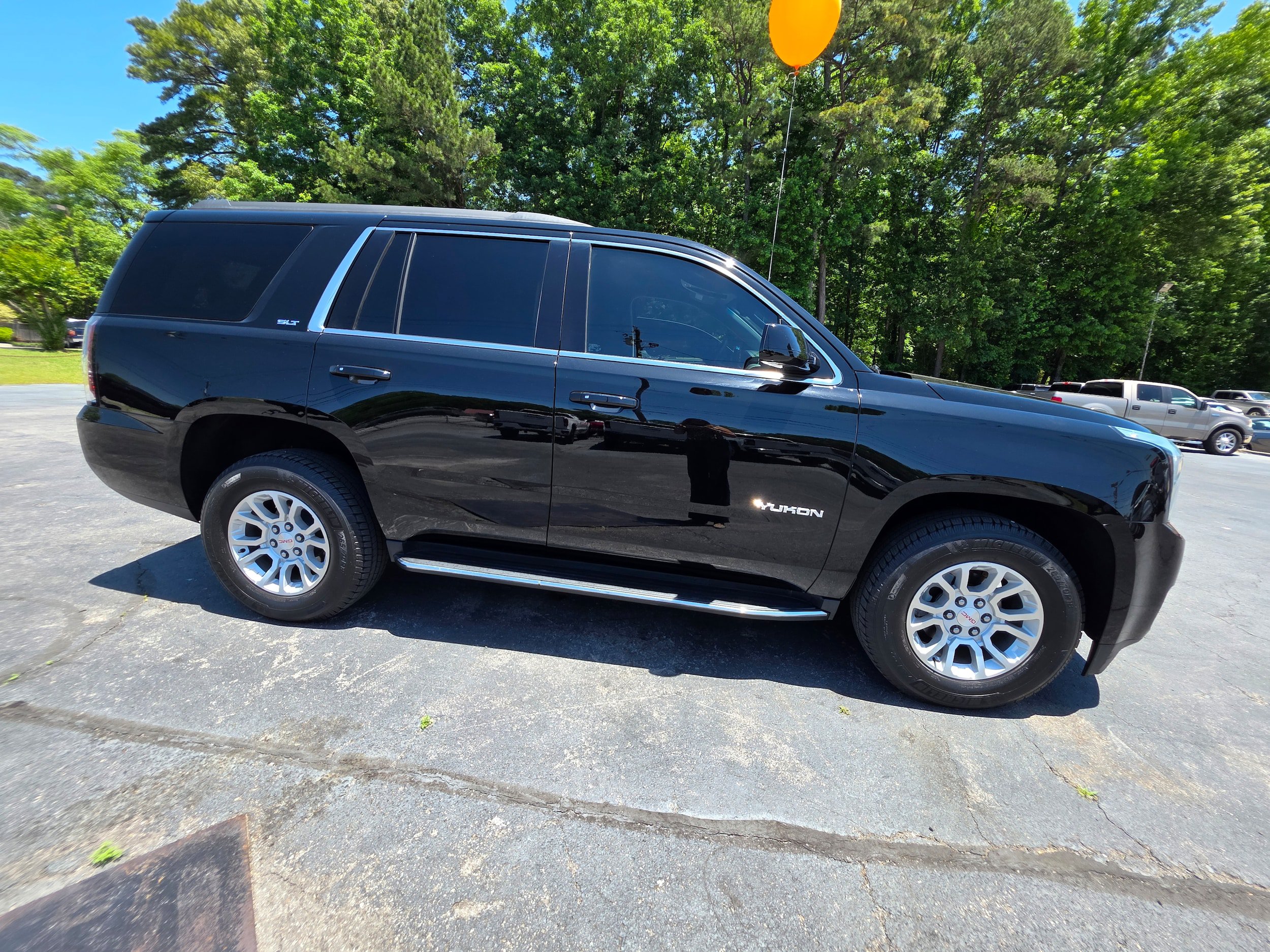 Used 2018 GMC Yukon SLT RWD image 4