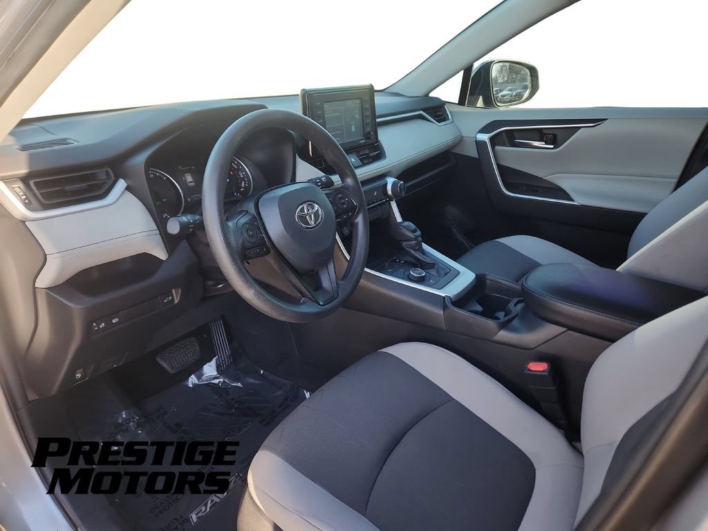 Used 2021 Toyota RAV4 XLE w/ Convenience Package AWD/4WD image 22