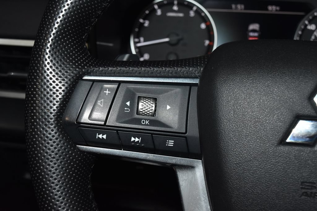 Used 2025 Mitsubishi Outlander SE AWD/4WD image 7