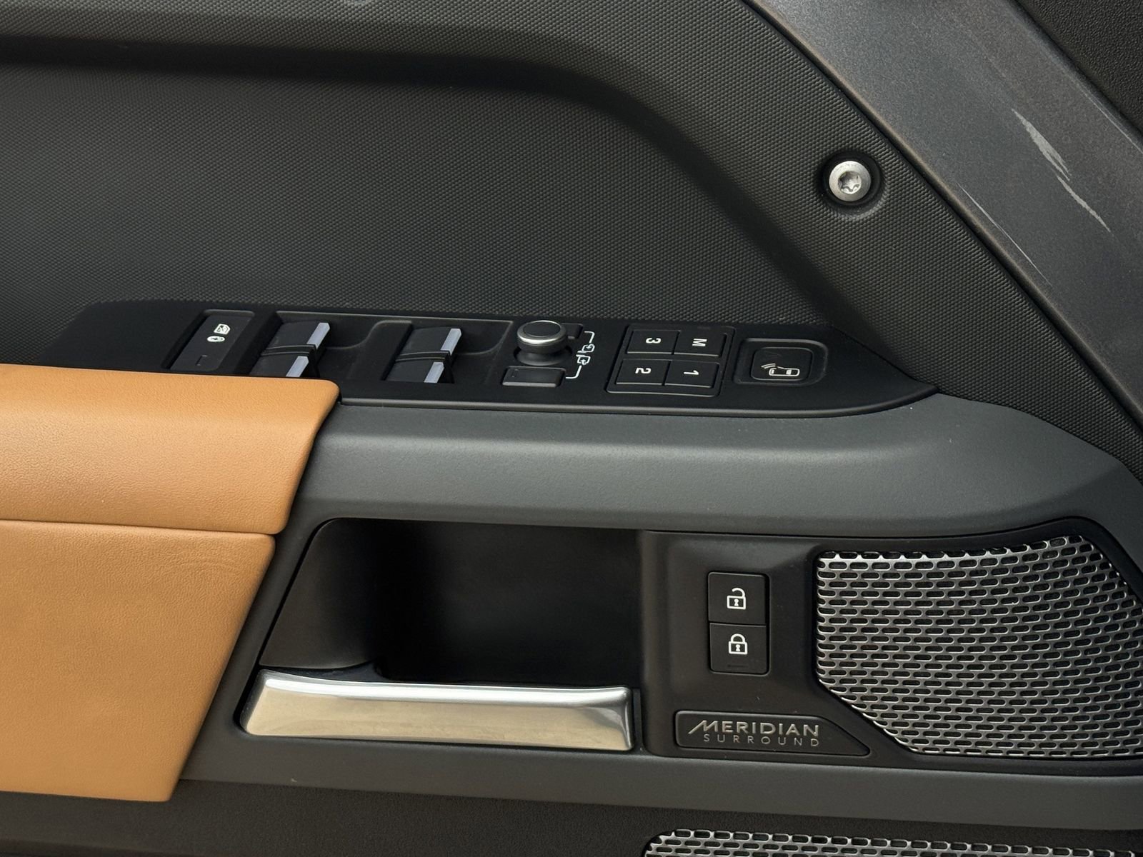 Used 2022 Land Rover Defender 110 X AWD/4WD image 26