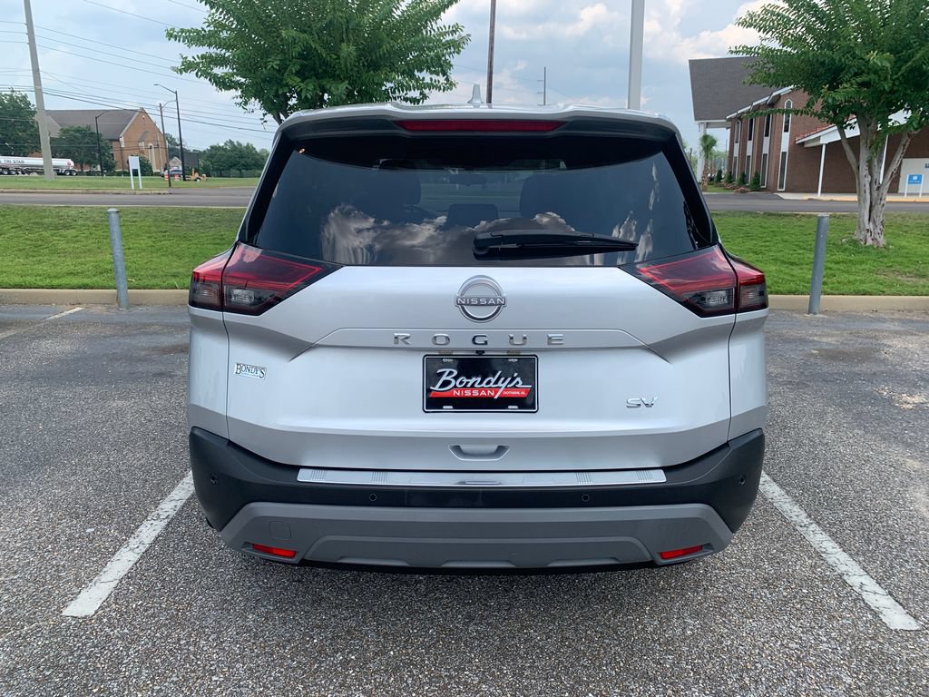 Used 2023 Nissan Rogue SV FWD image 6