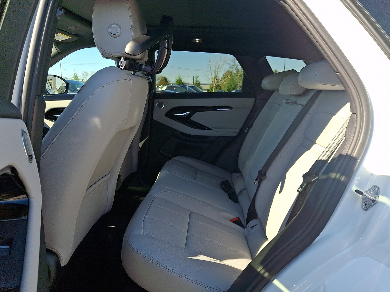 New 2026 Land Rover Range Rover Evoque S AWD/4WD image 8