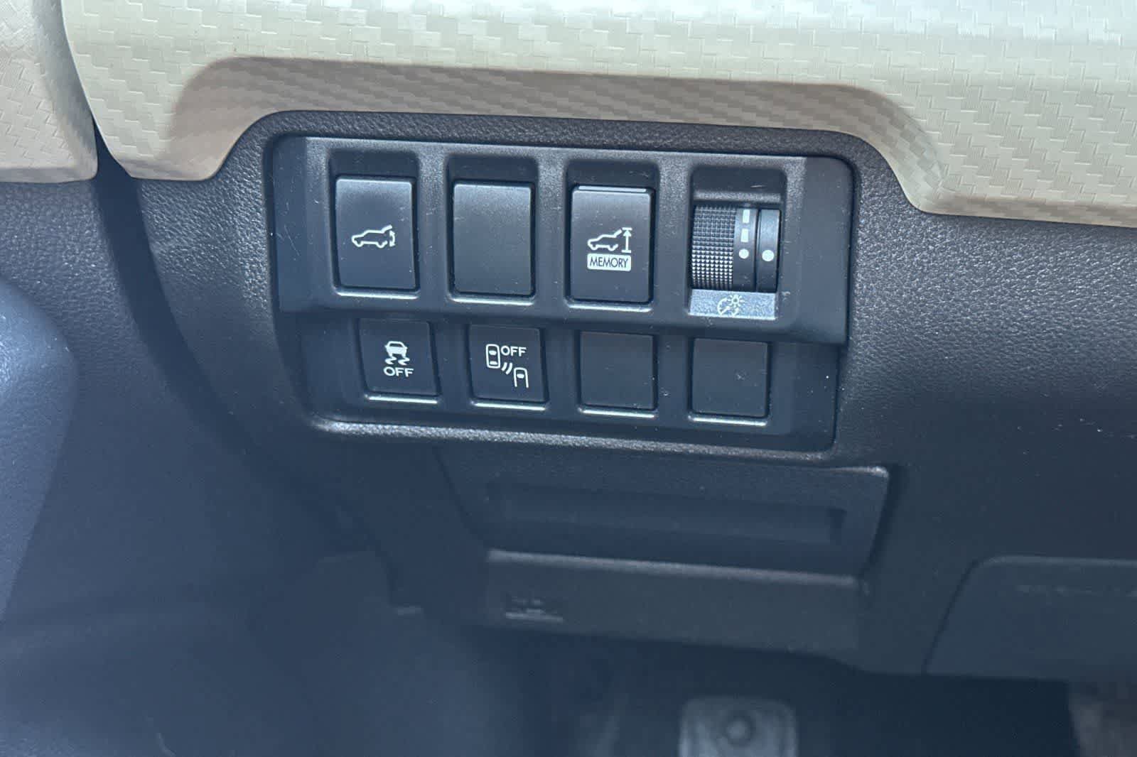 Used 2019 Subaru Ascent Premium w/ Popular Package #2A AWD/4WD image 34