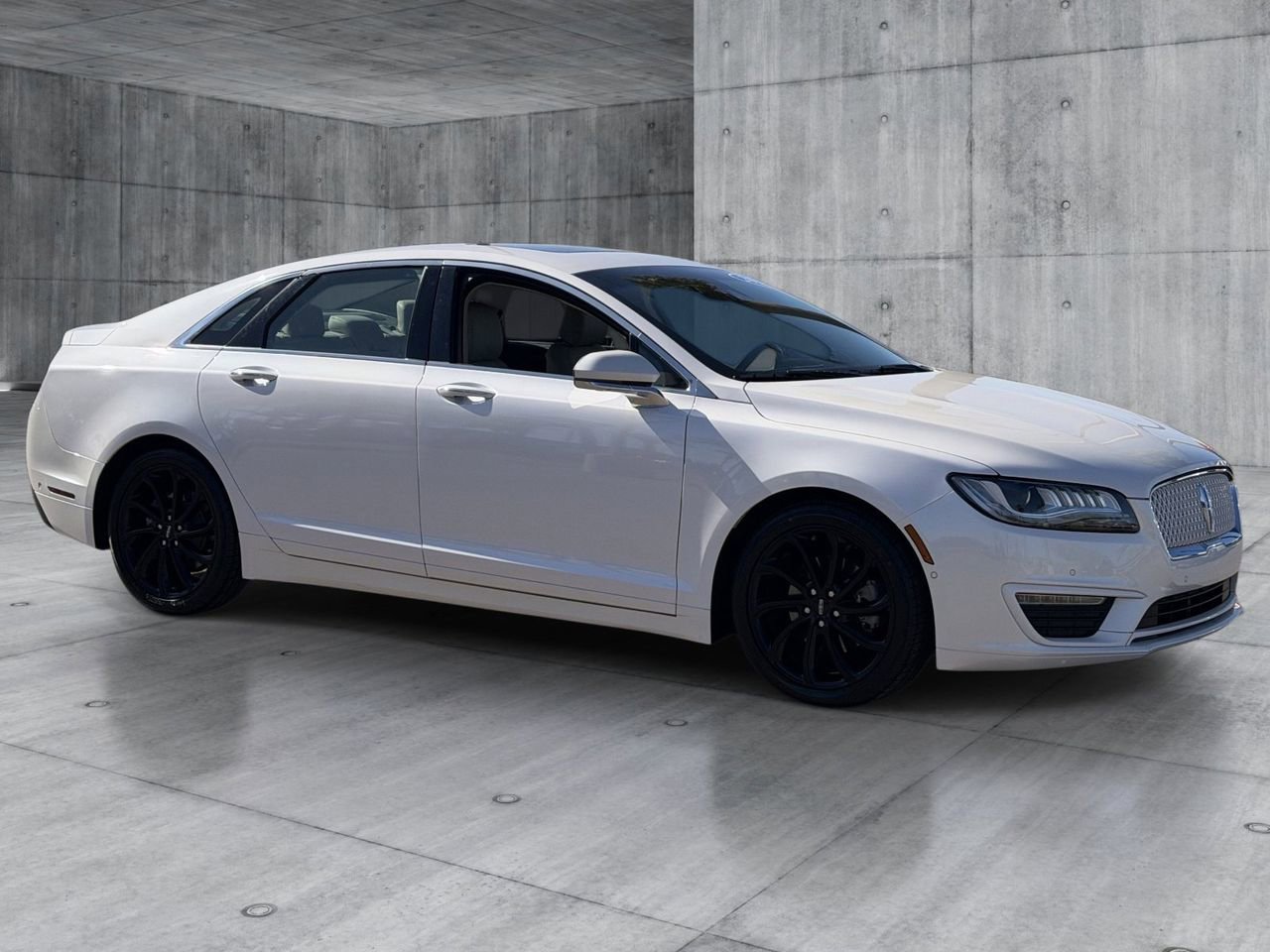 Used 2020 Lincoln MKZ Reserve w/ Monochromatic Package image 7