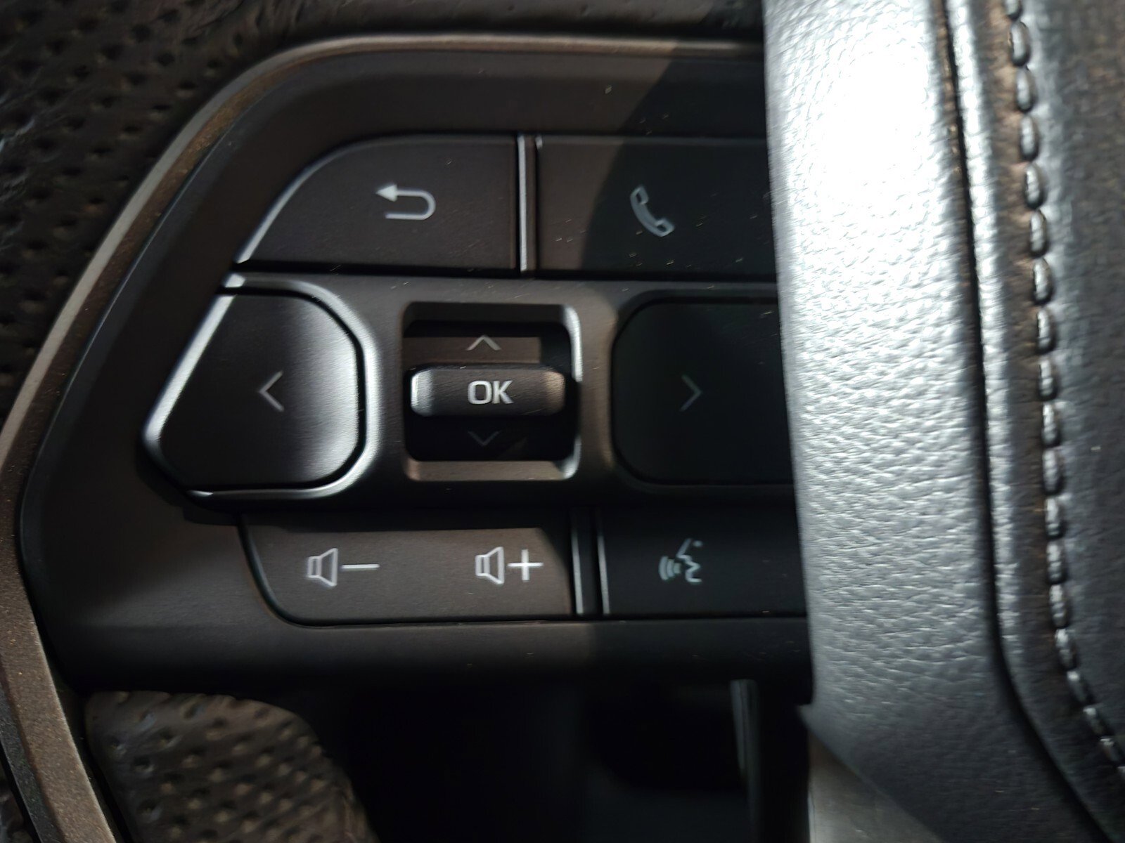 New 2026 Toyota Tundra SR5 AWD/4WD image 24