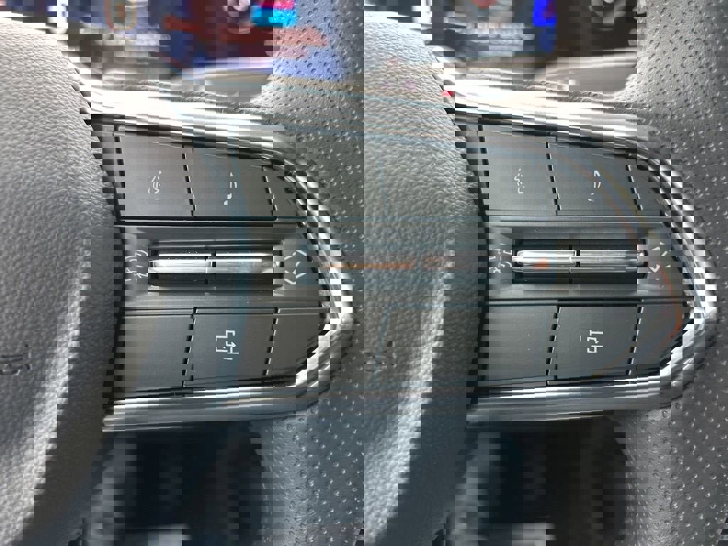 New 2026 Chevrolet Equinox EV LT image 17