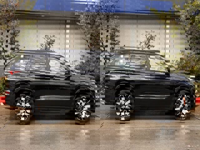 Used 2026 Mitsubishi Outlander SE image 3