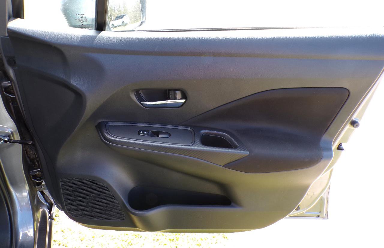 Used 2022 Nissan Versa SV w/ Trunk Package image 22