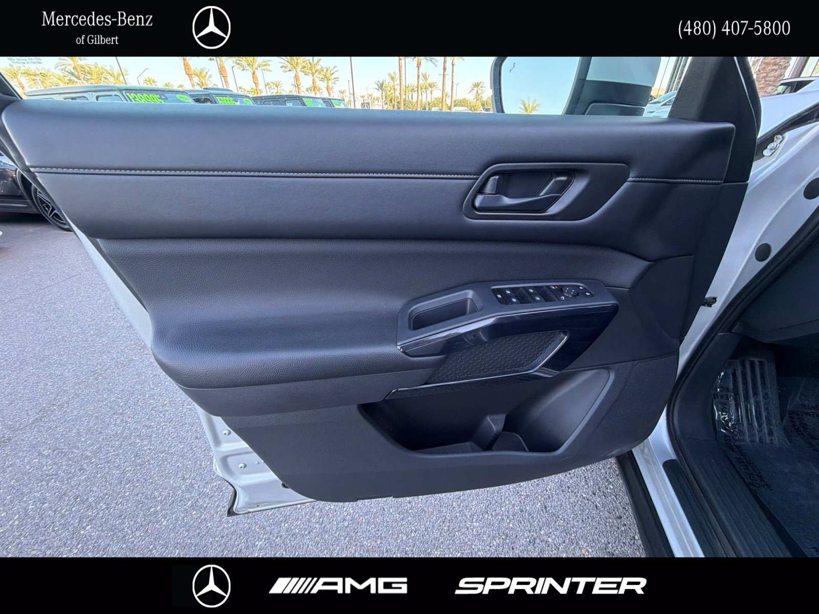 Used 2024 Nissan Pathfinder SV FWD image 10