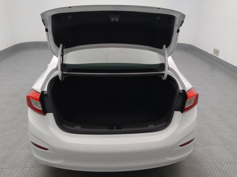 Used 2018 Chevrolet Cruze LT FWD image 29