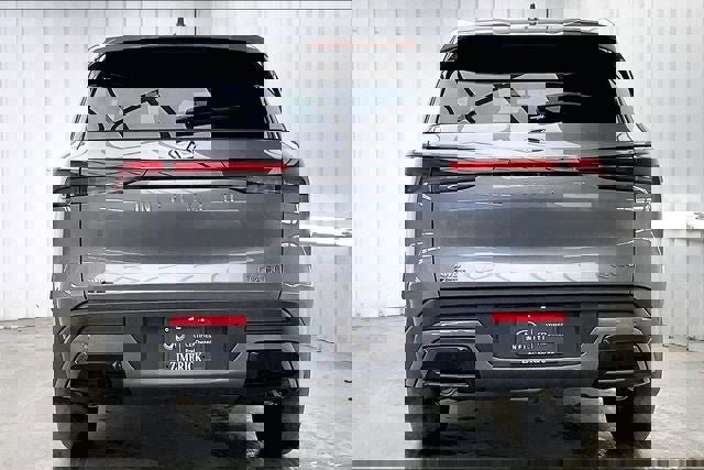 Certified 2025 INFINITI QX60 Luxe w/ Vision Package image 4