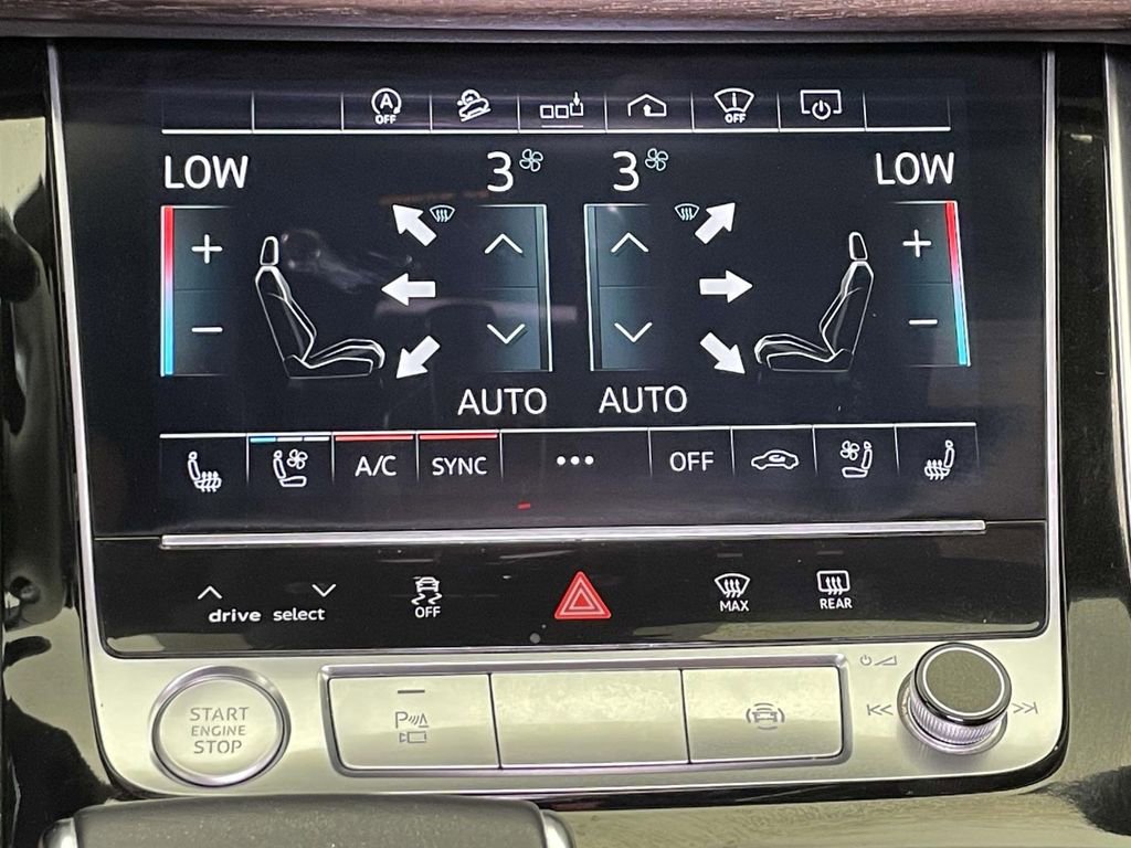 Used 2020 Audi Q8 Prestige w/ Prestige Package image 33