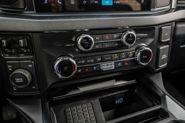 Used 2025 Ford F250 Platinum AWD/4WD image 27