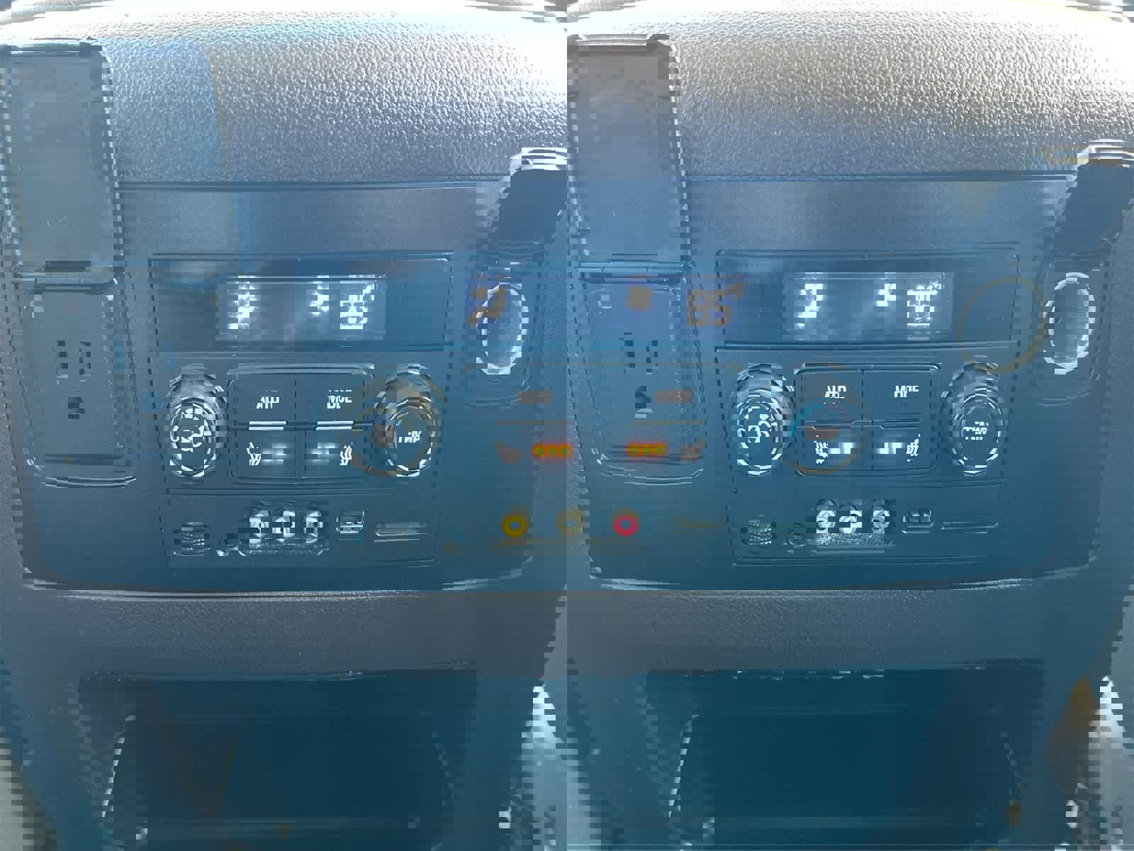 Used 2016 GMC Yukon Denali w/ Open Road Package image 18