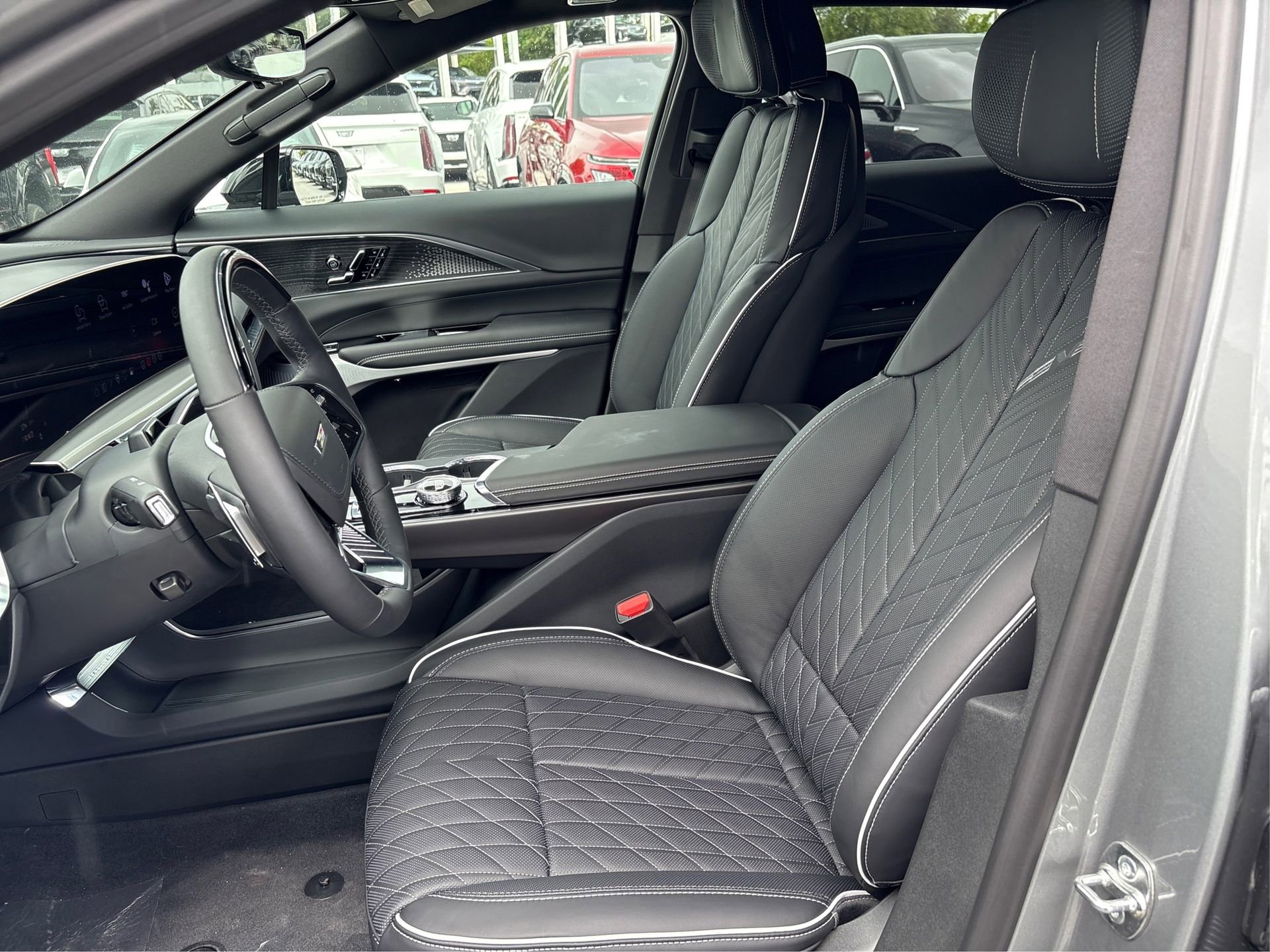 New 2026 Cadillac Lyriq V image 9