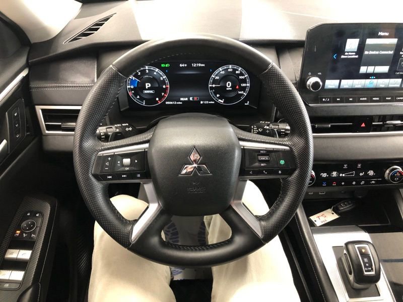 Used 2023 Mitsubishi Outlander SEL image 22