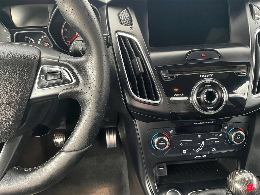 Used 2016 Ford Focus ST w/ Equipment Group 401A FWD image 12