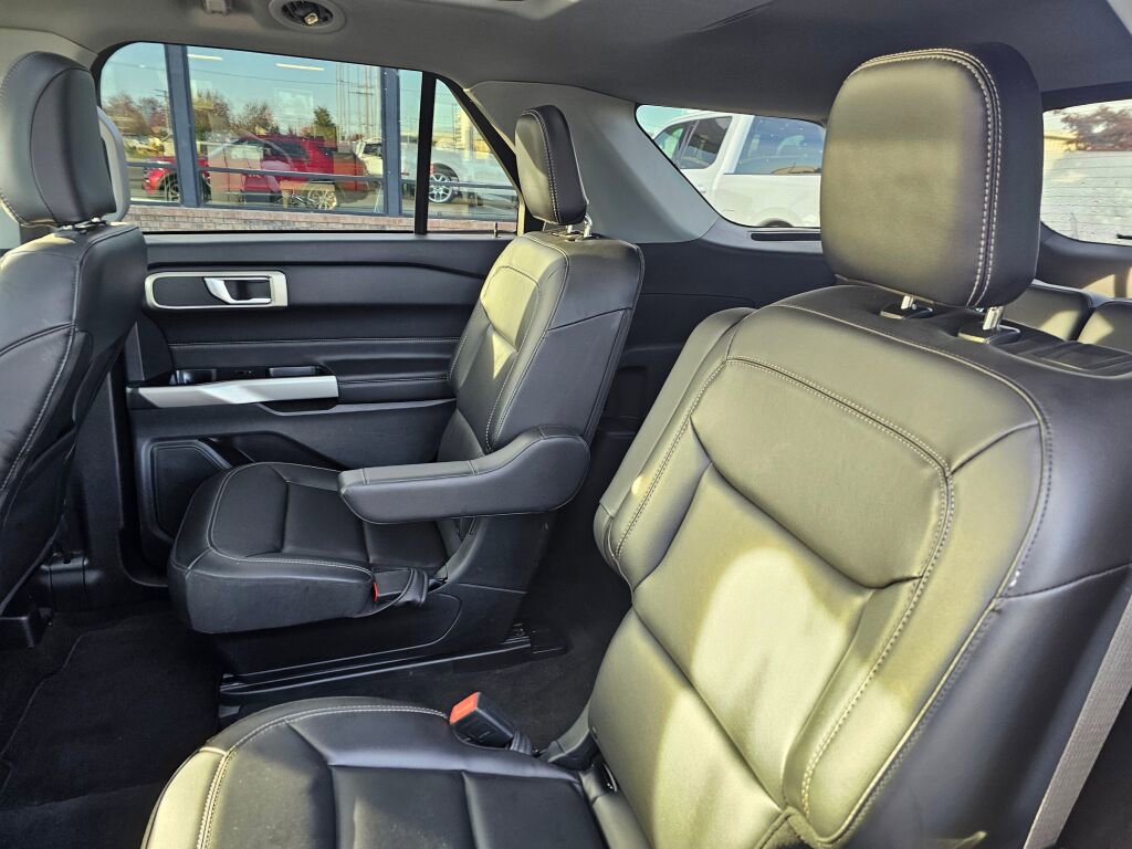 Certified 2023 Ford Explorer XLT w/ Equipment Group 202A image 14