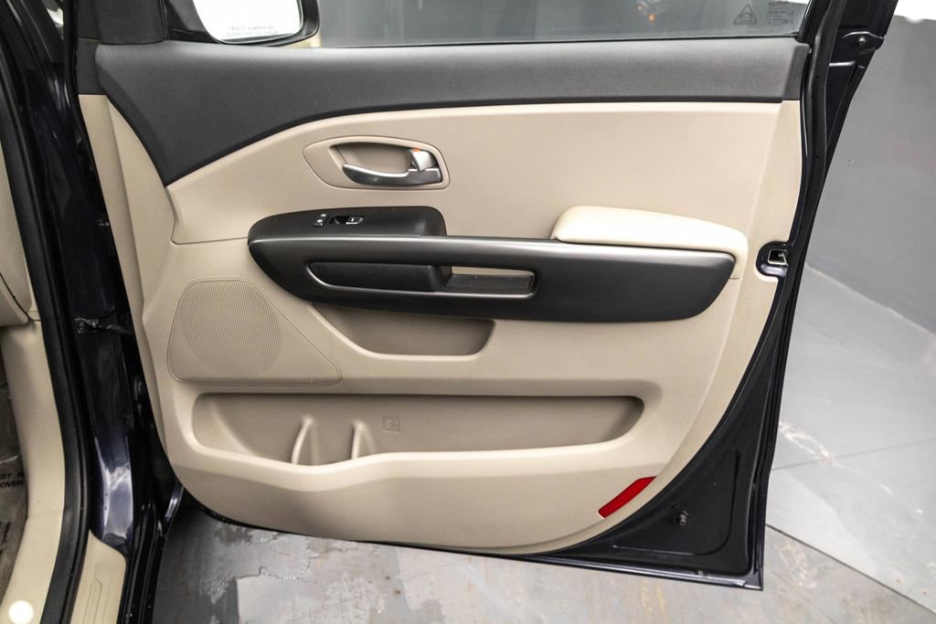 Used 2021 Kia Sedona LX image 34