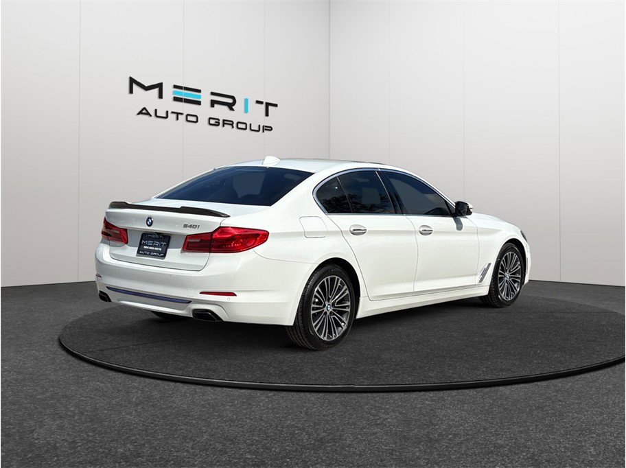 Used 2018 BMW 540i RWD image 9